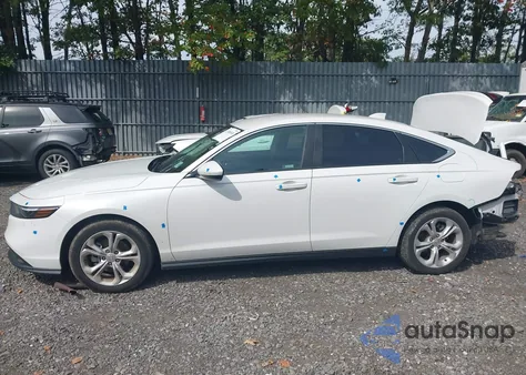 2024 Honda Accord Lx z USA, uszkodzony, nr VIN 1HGCY1F22RA073352